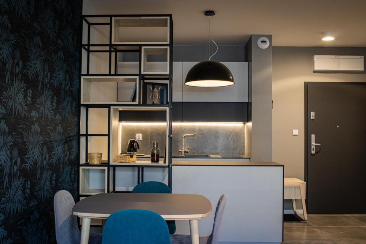 Urban Space Apartament 80 - Free Parking Вроцлав Екстериор снимка
