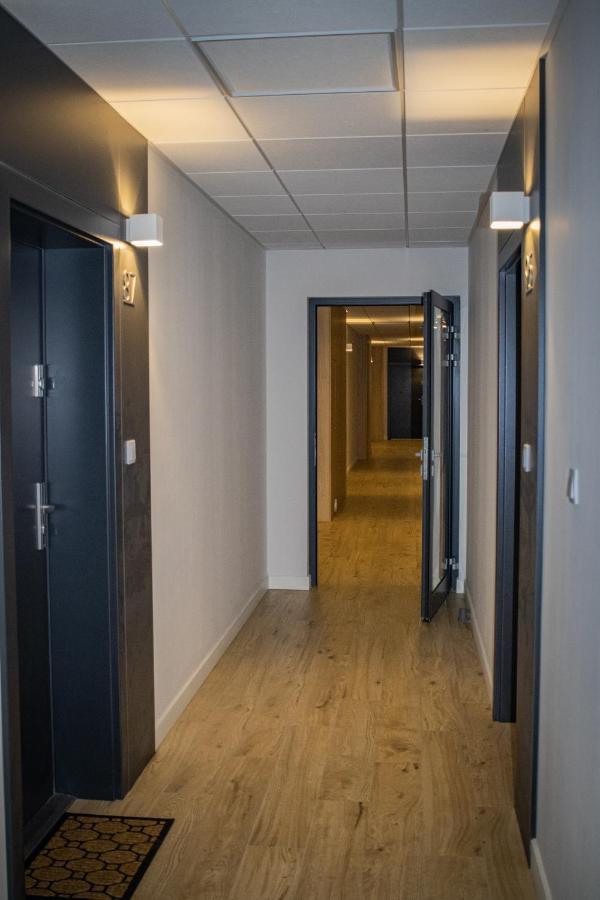 Urban Space Apartament 80 - Free Parking Вроцлав Екстериор снимка